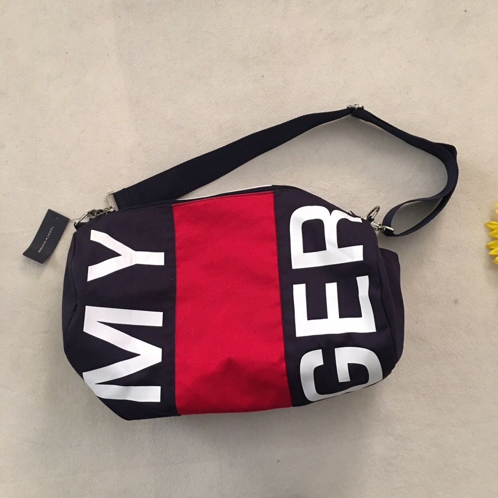 Authentic Tommy Hilfiger spellout duffle bag